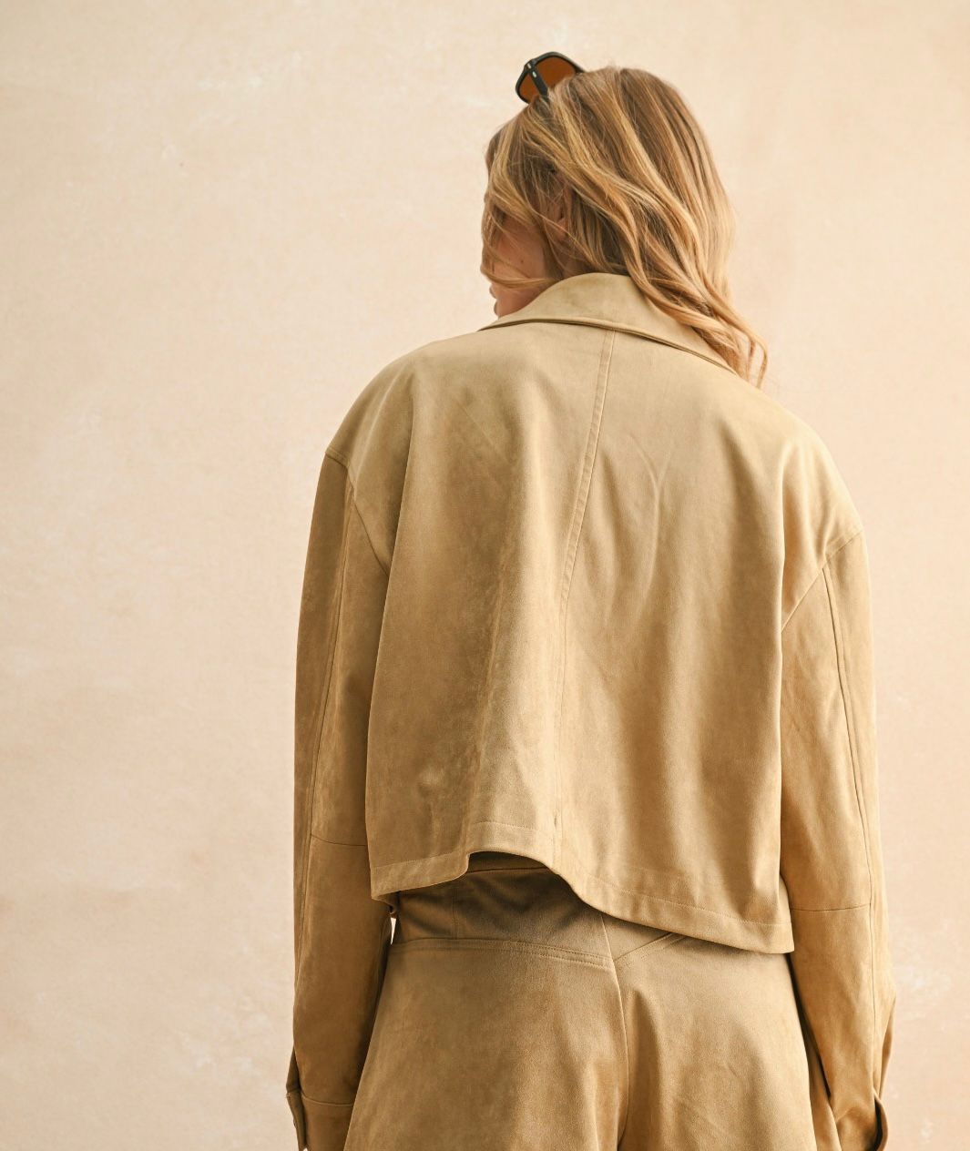Chamarra suede camel